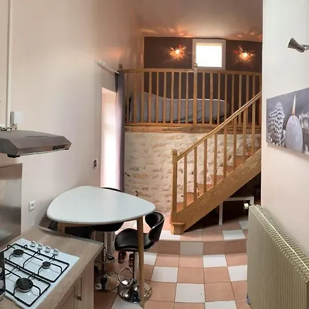 Centre De Bien-etre Natureau Avec Massages Et Soins Semesterbostad