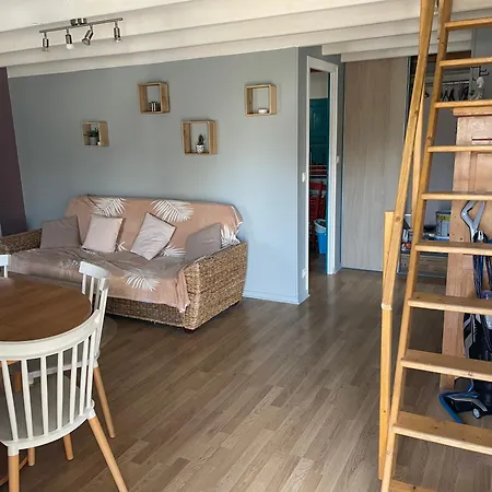 Centre De Bien-etre Natureau Avec Massages Et Soins * Chalandray